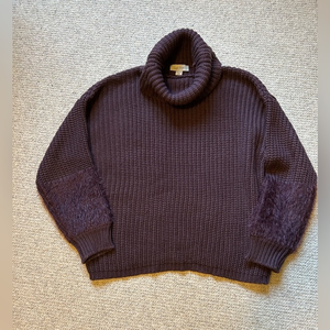 Charlie Paige Cowl‎ Neck Sweater Size Large